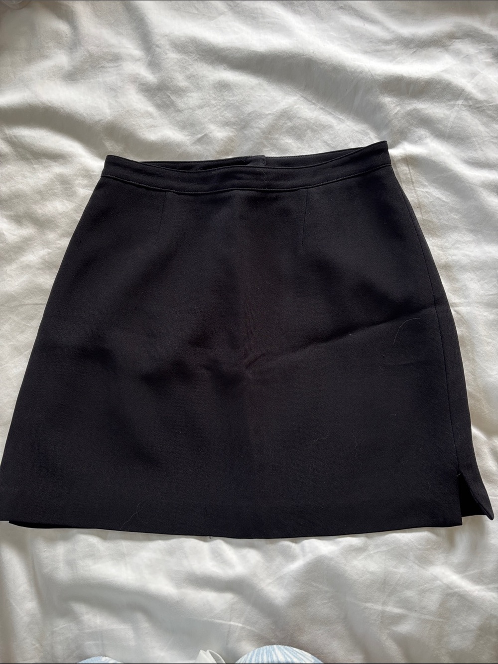 BCBGMaxAzria Black A-Line Mini Skirt with Side Slit